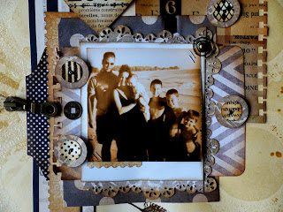 SMAK (Scrapbooking, Mixed-Media, Altered art, Kit)  and  Kit of the Month